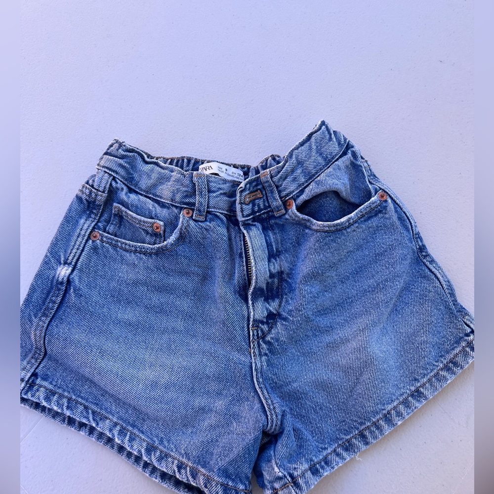 Girl Zara short